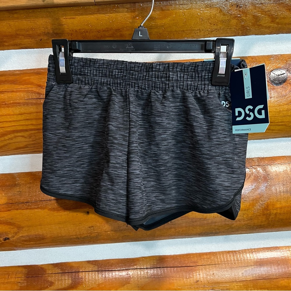 DSG Kids' Black Heathered Stride run Shorts‎ XS Youth